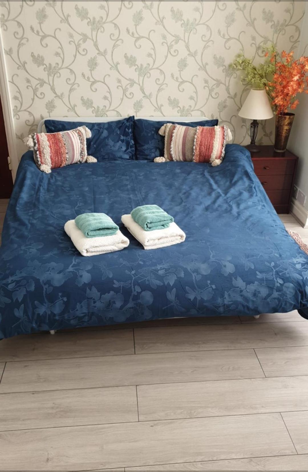 Beautiful Double En-Suite Room, Separate Entrance, Ilford, Central Line Gants Hill, Free Parking Екстер'єр фото